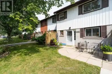 1251 Crescent Oakville (College Park) Ontario L6H1Y4