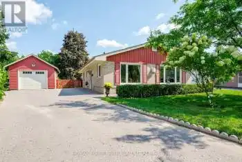 882 Cochrane Crescent, Peterborough (Northcrest), Ontario K9H5N3, 2 Bedrooms Bedrooms, ,1 BathroomBathrooms,All Houses,For Sale,Cochrane,X9300911