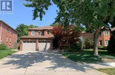 2211 Drive Oakville (River Oaks) Ontario L6H5T9