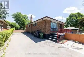 170 Elmhurst Drive, Toronto (Rexdale-Kipling), Ontario M9W2L1, 6 Bedrooms Bedrooms, ,4 BathroomsBathrooms,All Houses,For Sale,Elmhurst,W9307613