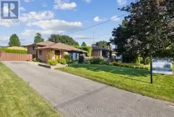 305 Poplar Street, Oshawa (Donevan), Ontario L1H6P6, 3 Bedrooms Bedrooms, ,1 BathroomBathrooms,All Houses,For Sale,Poplar,E9307917