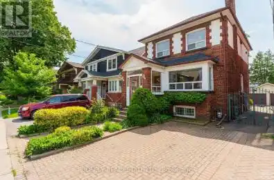 17 Boulevard Toronto (Danforth Village-East York) Ontario M4J2B7