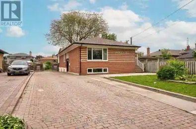 29 Seabrook Avenue Toronto (Rustic) Ontario M6L3B6