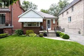 364 Joicey Blvd, Toronto, Ontario M5M 2W3, 2 Bedrooms Bedrooms, 5 Rooms Rooms,2 BathroomsBathrooms,All Houses,Sold,Joicey,C9308244