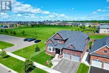 50 Grady Drive, Clarington (Newcastle), Ontario L1B0K9, 4 Bedrooms Bedrooms, ,3 BathroomsBathrooms,All Houses,For Sale,Grady,E9308851