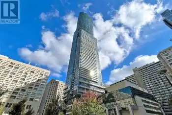 386 Yonge Street Unit# 3213, Toronto (Bay Street Corridor), Ontario M5B0A5, 2 Bedrooms Bedrooms, ,1 BathroomBathrooms,Condo,For Sale,Yonge,C9309141