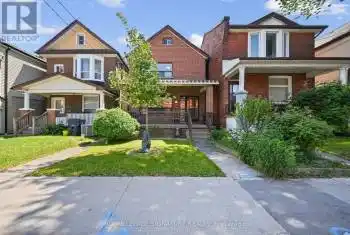 775 Dupont Street, Toronto (Dovercourt-Wallace Emerson-Junction), Ontario M6G1Z5, 4 Bedrooms Bedrooms, ,3 BathroomsBathrooms,All Houses,For Sale,Dupont,W9309413