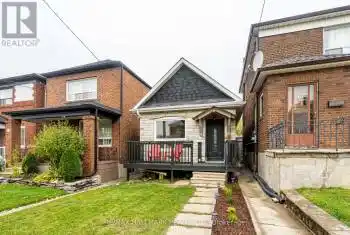 30 Northland Ave, Toronto, Ontario M6N 2C6, 2 Bedrooms Bedrooms, 7 Rooms Rooms,2 BathroomsBathrooms,All Houses,Sold,Northland,W9309773