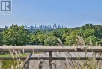 1 Leaside Park Drive Unit# 421, Toronto (Thorncliffe Park), Ontario M4H1R1, 1 Bedroom Bedrooms, ,1 BathroomBathrooms,Condo,For Sale,Leaside Park,C9309338