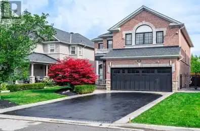 39 Crescent Richmond Hill (Oak Ridges) Ontario L4E4M3