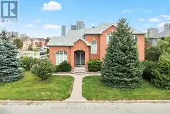 304 Hollymount Dr, Mississauga, Ontario L5R 3Z3, 4 Bedrooms Bedrooms, 9 Rooms Rooms,3 BathroomsBathrooms,All Houses,Sold,Hollymount,W9310945