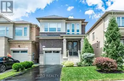 18 Terrace East Gwillimbury (Sharon) Ontario L9N0R2