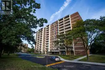 3120 Kirwin Ave Unit# PH 6, Mississauga, Ontario L5A 3R2, 2 Bedrooms Bedrooms, 5 Rooms Rooms,1 BathroomBathrooms,Condo,Rented,Kirwin,W9343573