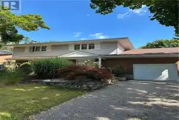 456 LEE Avenue, Woodstock, Ontario N4S6Y3, 5 Bedrooms Bedrooms, ,3 BathroomsBathrooms,All Houses,For Rent,LEE,40645801