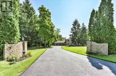 7 Lane Aurora (Aurora Estates) Ontario L4G6W5