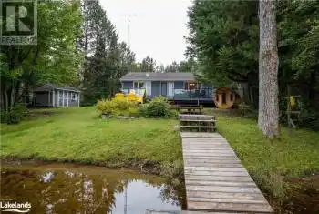 1086 CAMERON Lane, Carnarvon, Ontario L0M1J0, 3 Bedrooms Bedrooms, ,1 BathroomBathrooms,All Houses,For Sale,CAMERON,40645155