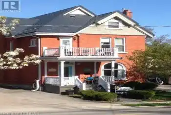 131 FRONT Street, Stratford, Ontario N5A4H3, 2 Bedrooms Bedrooms, ,2 BathroomsBathrooms,Condo,For Rent,FRONT,40645890