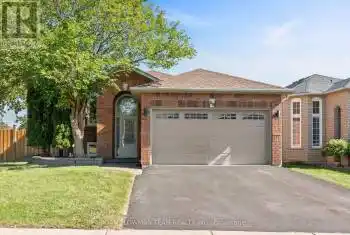 49 Goodwin Avenue, Clarington (Bowmanville), Ontario L1C4Z5, 4 Bedrooms Bedrooms, ,3 BathroomsBathrooms,All Houses,For Sale,Goodwin,E9345325