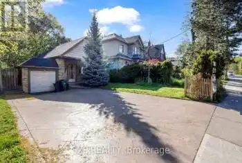 39 South Kingsway, Toronto (High Park-Swansea), Ontario M6S3T2, 3 Bedrooms Bedrooms, ,2 BathroomsBathrooms,All Houses,For Sale,South Kingsway,W9346864