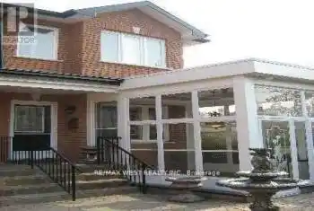 2031 Davenport Road, Toronto (Weston-Pellam Park), Ontario M6N1C5, 5 Bedrooms Bedrooms, ,4 BathroomsBathrooms,All Houses,For Sale,Davenport,W9346891