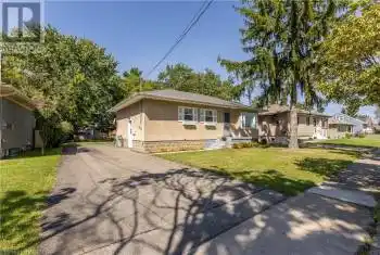 19 VERNE Avenue, Welland, Ontario L3C1Z6, 3 Bedrooms Bedrooms, ,2 BathroomsBathrooms,All Houses,For Sale,VERNE,40646923