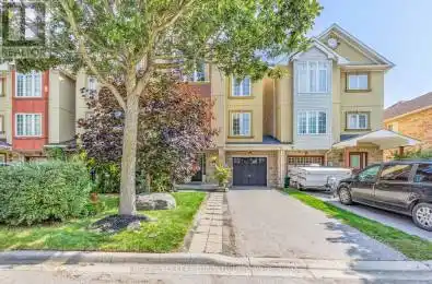 80 Crescent Newmarket (Woodland Hill) Ontario L3X3B9