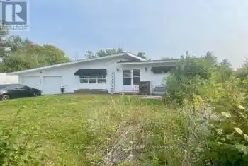 220 Main Street, Wasaga Beach, Ontario L9Z2L2, 3 Bedrooms Bedrooms, ,1 BathroomBathrooms,All Houses,For Rent,Main,S9349464