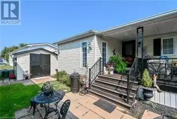 3033 TOWNLINE ROAD Road Unit# 353, Fort Erie (327 - Black Creek), Ontario L0S1S1, 2 Bedrooms Bedrooms, ,2 BathroomsBathrooms,All Houses,For Sale,TOWNLINE ROAD,X9413788