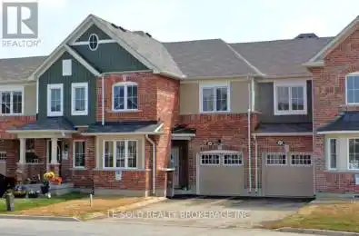 90 Crescent Aurora Ontario L3X1V9