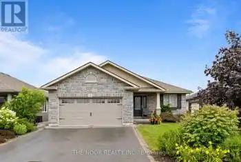 9 Woodburn Drive, Quinte West, Ontario K8V0E1, 4 Bedrooms Bedrooms, ,3 BathroomsBathrooms,All Houses,For Sale,Woodburn,X9351869