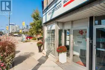 3082 Bloor Street, Toronto (Kingsway South), Ontario M8X1C8, ,3 BathroomsBathrooms,Commercial,For Rent,Bloor,W9352027