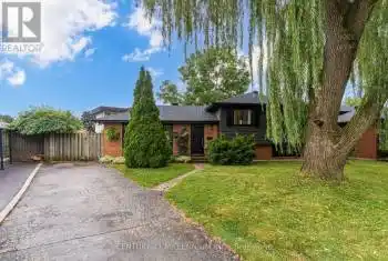 409 Scarsdale Crescent, Oakville (Bronte West), Ontario L6L3W6, 3 Bedrooms Bedrooms, ,2 BathroomsBathrooms,All Houses,For Sale,Scarsdale,W9352454