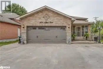 1104 ALFRED Street, Innisfil, Ontario L0L1C0, 4 Bedrooms Bedrooms, ,3 BathroomsBathrooms,All Houses,For Sale,ALFRED,40648279