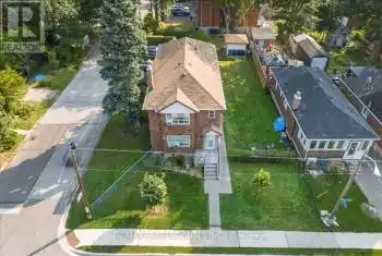 61 Thirty Sixth Street, Toronto (Long Branch), Ontario M8W3L1, 5 Bedrooms Bedrooms, ,4 BathroomsBathrooms,All Houses,For Sale,Thirty Sixth,W9353532