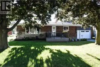 30 Sherring Street, Hagersville, Ontario N0A1H0, 3 Bedrooms Bedrooms, ,1 BathroomBathrooms,All Houses,For Sale,Sherring,XH4206771