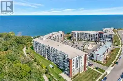 125 SHOREVIEW Place Unit# 322 Stoney Creek Ontario L8E0K3