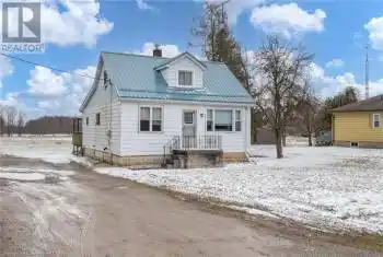 2708 COCKSHUTT Road, Waterford, Ontario N0E1Y0, 4 Bedrooms Bedrooms, ,1 BathroomBathrooms,All Houses,For Sale,COCKSHUTT,XH4188620