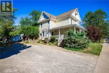 3952 VICTORIA Avenue, Vineland, Ontario L0R2C0, 3 Bedrooms Bedrooms, ,2 BathroomsBathrooms,All Houses,For Sale,VICTORIA,XH4205453