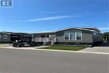 490 EMPIRE Road Unit# QMD173, Sherkston, Ontario L0S1R0, 2 Bedrooms Bedrooms, ,1 BathroomBathrooms,Commercial,For Sale,EMPIRE,XH4194361