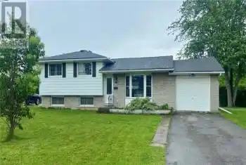 978 FERNDALE Avenue, Fort Erie, Ontario L2A5S8, 3 Bedrooms Bedrooms, ,2 BathroomsBathrooms,All Houses,For Sale,FERNDALE,XH4195250