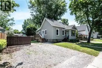 621 PINE Street, Haldimand County, Ontario N1A2M1, 2 Bedrooms Bedrooms, ,1 BathroomBathrooms,All Houses,For Sale,PINE,XH4199594