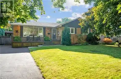 486 Lane Oakville Ontario L6L4T2