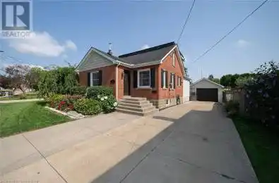 71 Drive Hamilton Ontario L8K4W9