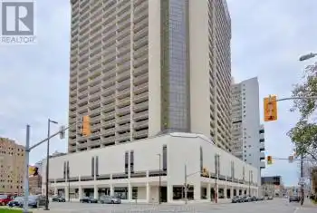 150 PARK Unit# 1706, Windsor, Ontario N9A7A2, 1 Bedroom Bedrooms, ,1 BathroomBathrooms,Condo,For Sale,PARK,24021455