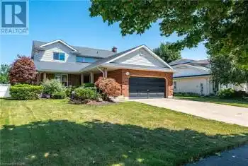 7624 BERNADETTE Crescent, Niagara Falls, Ontario L2H2X2, 4 Bedrooms Bedrooms, ,4 BathroomsBathrooms,All Houses,For Sale,BERNADETTE,XH4202382