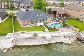 94 SEABREEZE Crescent, Stoney Creek, Ontario L8E3C9, 5 Bedrooms Bedrooms, ,4 BathroomsBathrooms,All Houses,For Sale,SEABREEZE,XH4203373