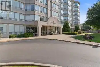 495 8 Highway Unit# 703, Stoney Creek, Ontario L8G5E1, 3 Bedrooms Bedrooms, ,2 BathroomsBathrooms,Condo,For Sale,8,XH4203332