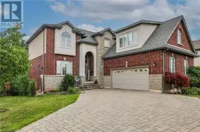 11 Place Stoney Creek Ontario L8G4M2