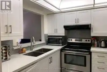 5418 Yonge Street Unit# 1703, Toronto (Willowdale West), Ontario M2N6X4, 2 Bedrooms Bedrooms, ,1 BathroomBathrooms,Condo,For Sale,Yonge,C9354945