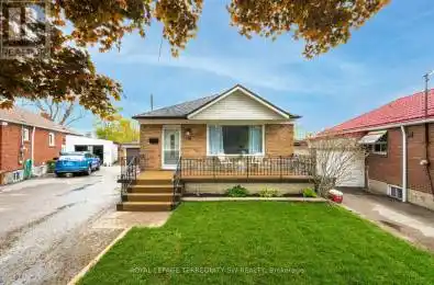 216 Drive Toronto (Dorset Park) Ontario M1P1A9